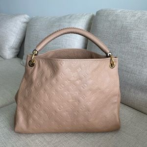 Louis Vuitton Artsy MM Beige